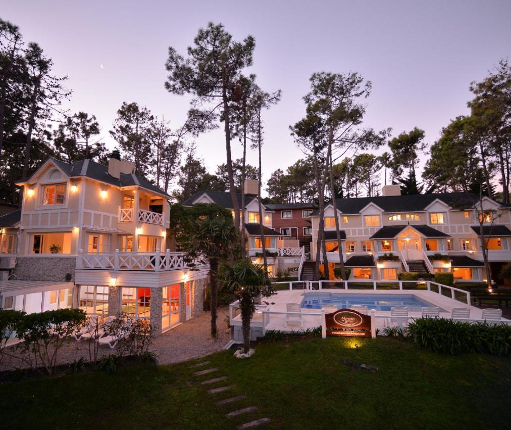Miradores Del Bosque Apart & Spa Mar de Las Pampas Exterior photo